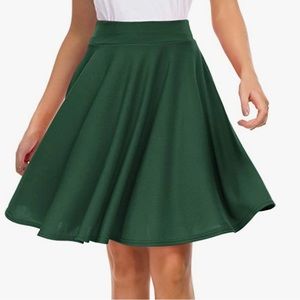 Cute and comfortable forest green skirt